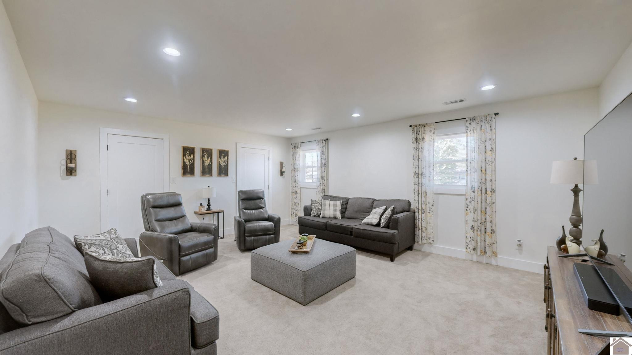 140 N County Line Road