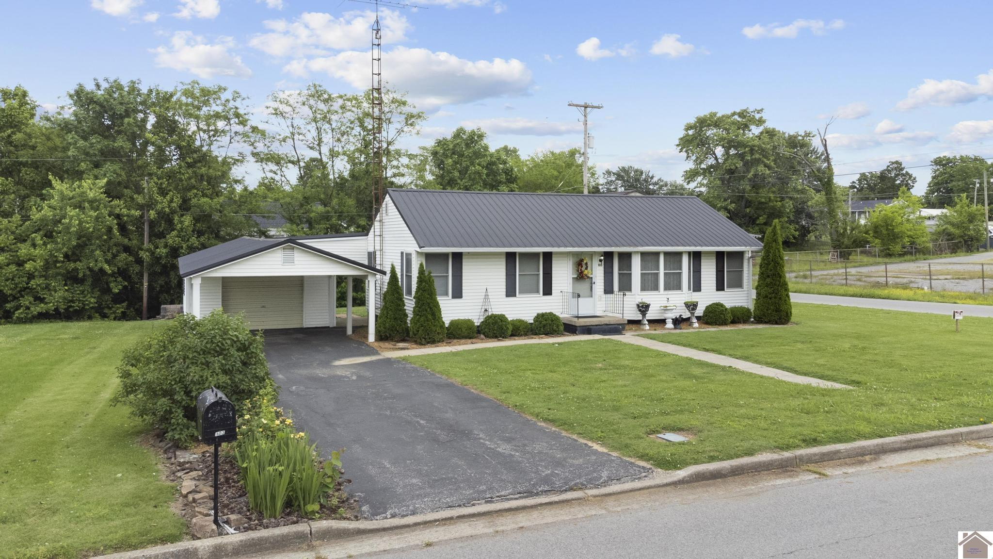 103 Leland Avenue