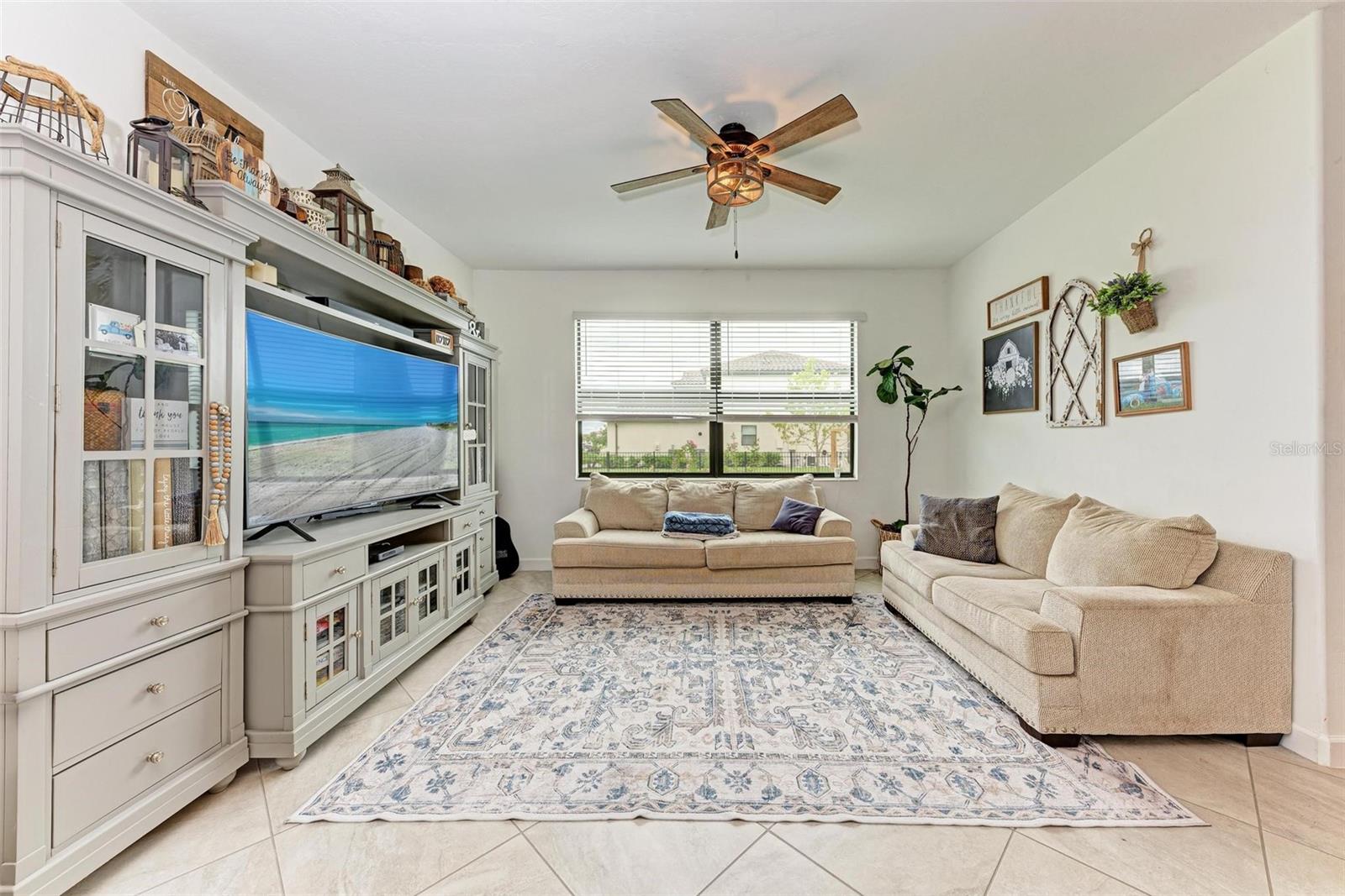 5311 CORAL REEF WAY