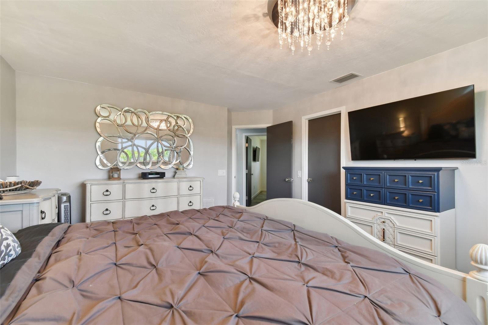4343 POMPANO LN