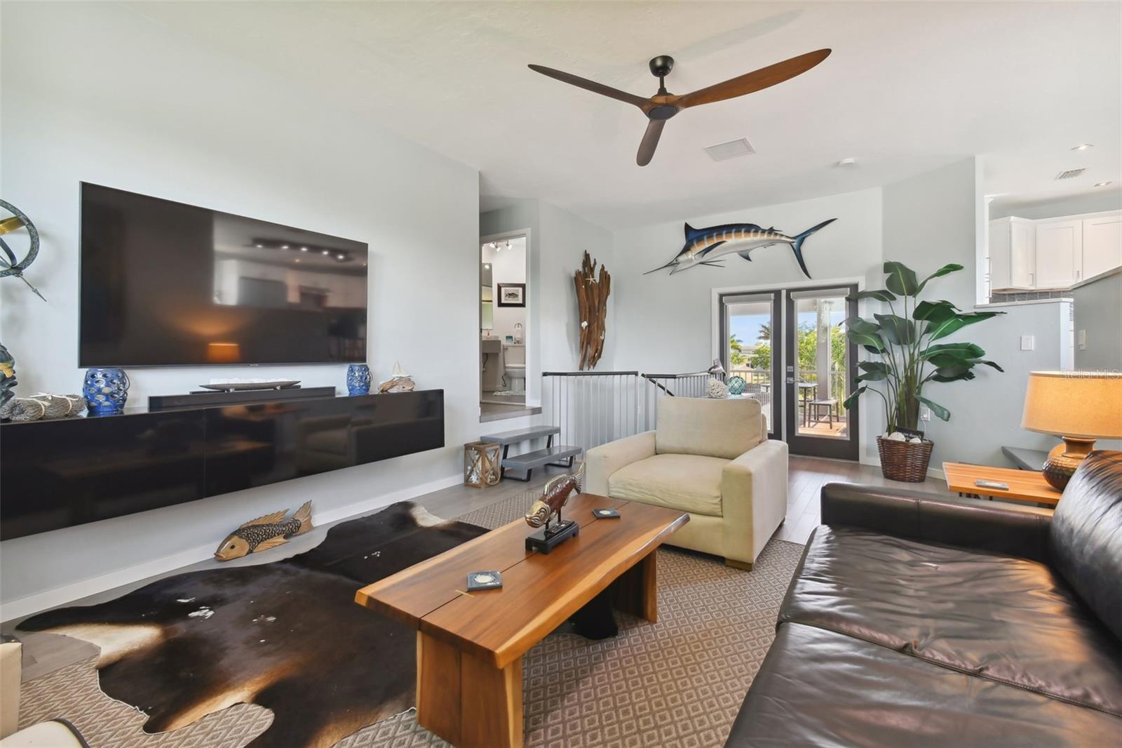 4343 POMPANO LN