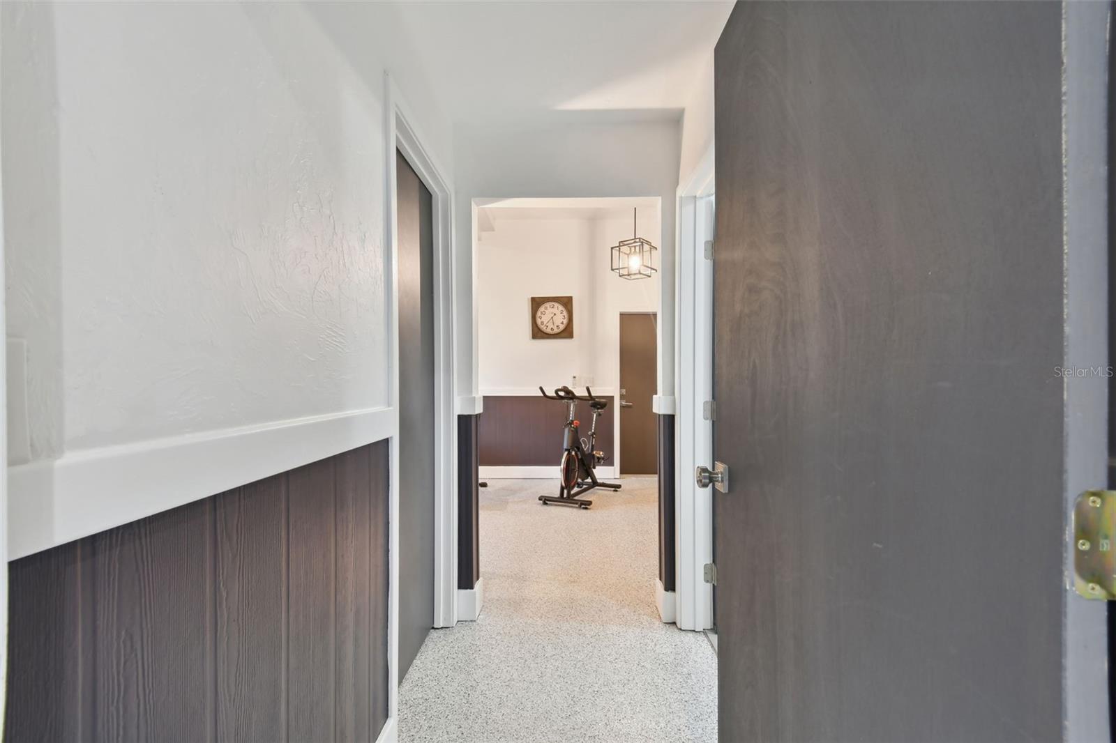 4343 POMPANO LN