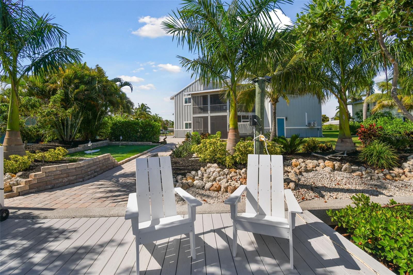 4343 POMPANO LN