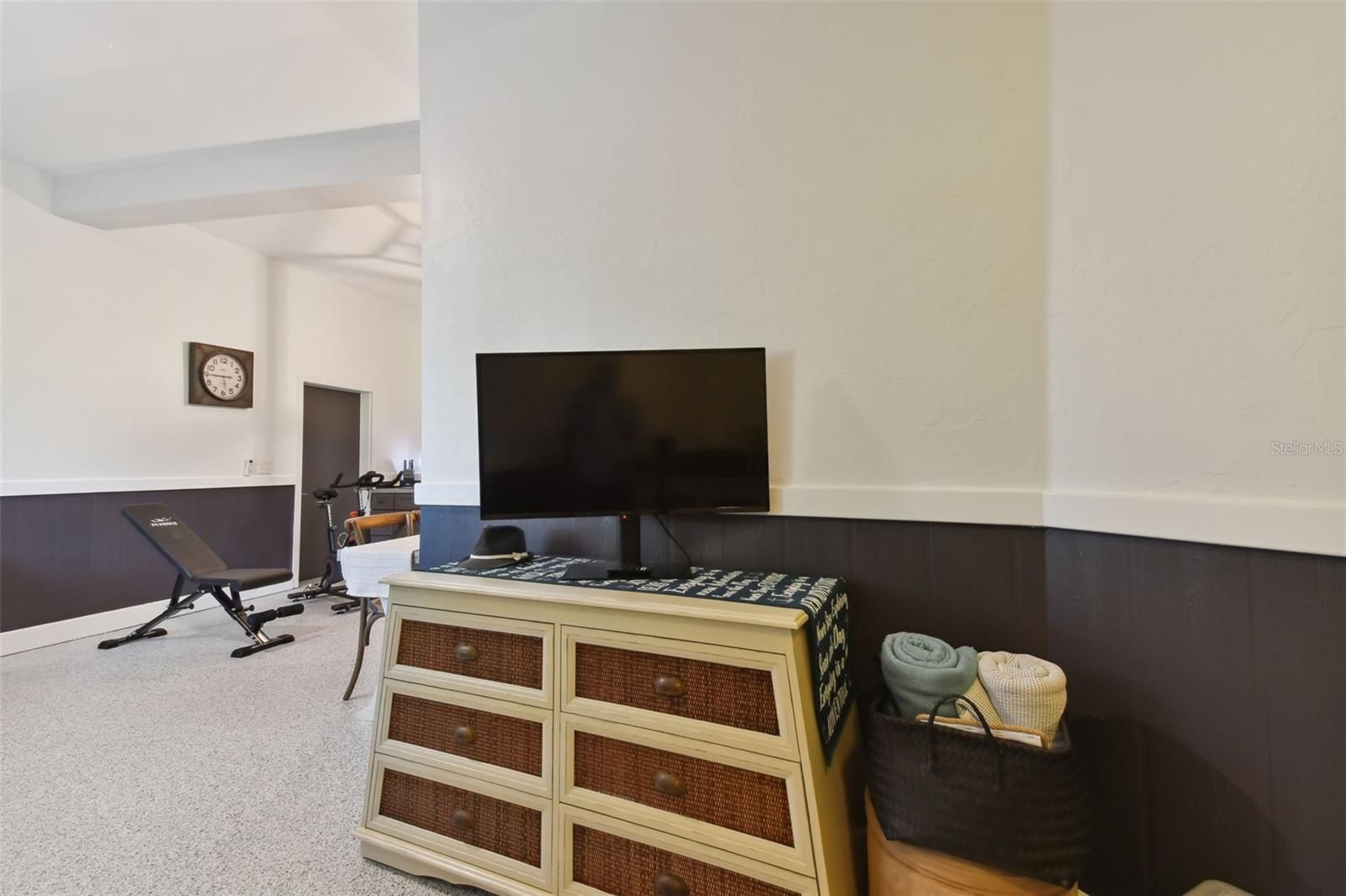 4343 POMPANO LN