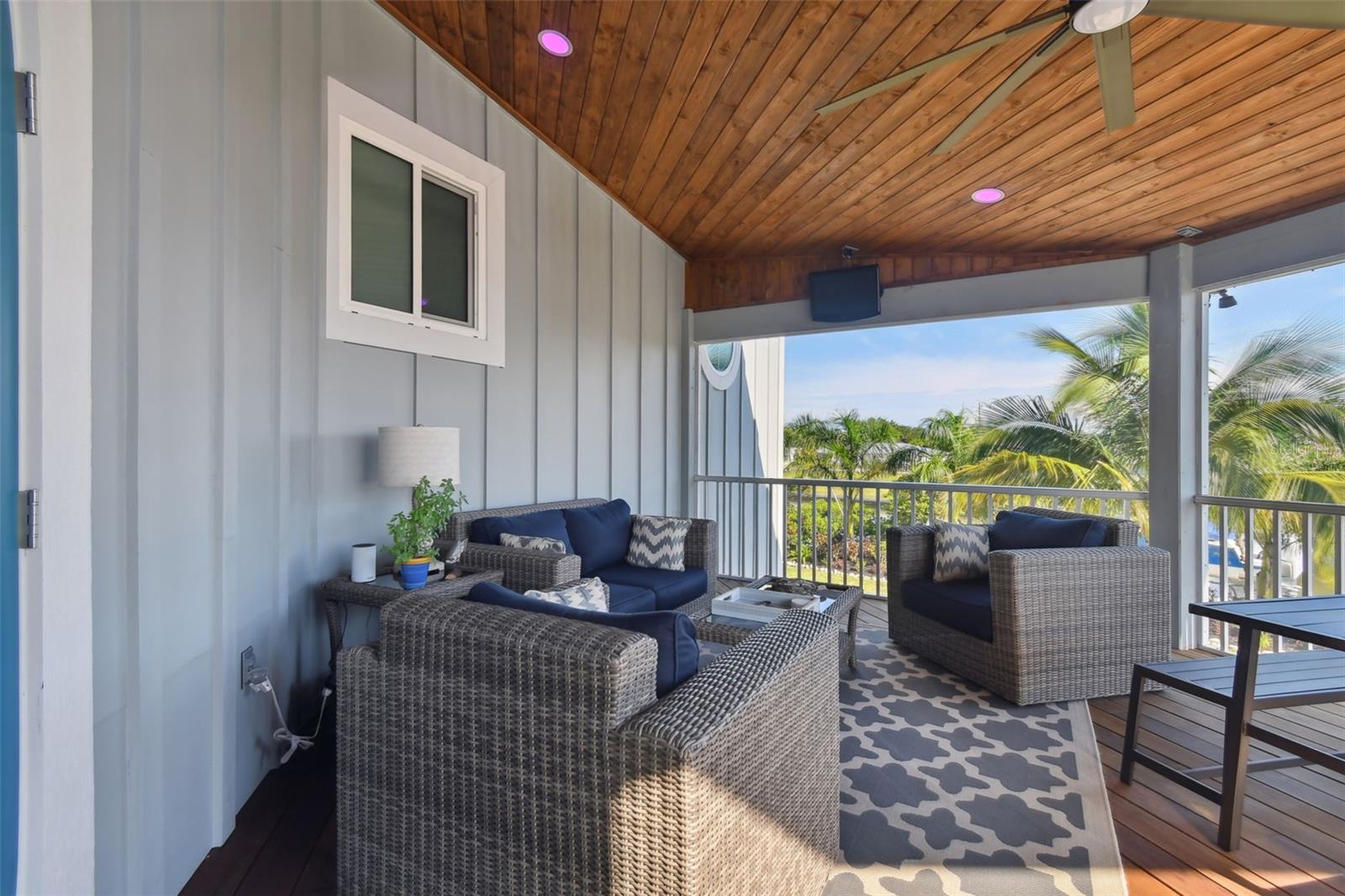 4343 POMPANO LN