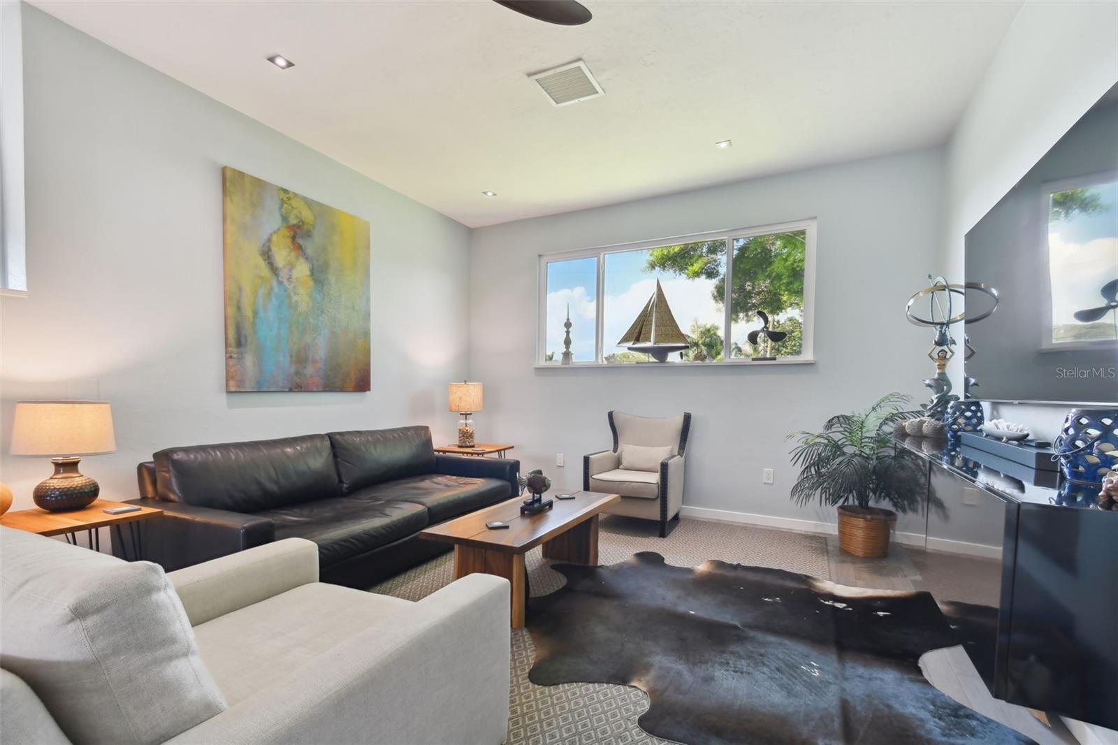 4343 POMPANO LN