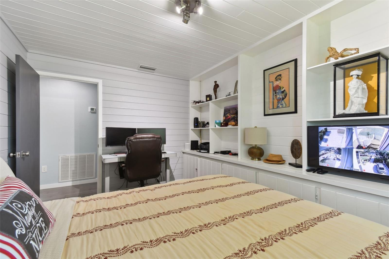 4343 POMPANO LN