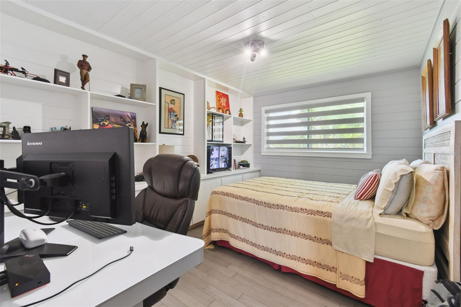 4343 POMPANO LN