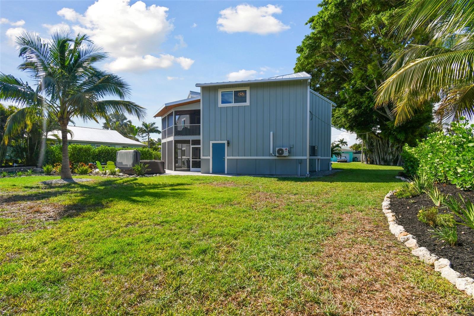 4343 POMPANO LN