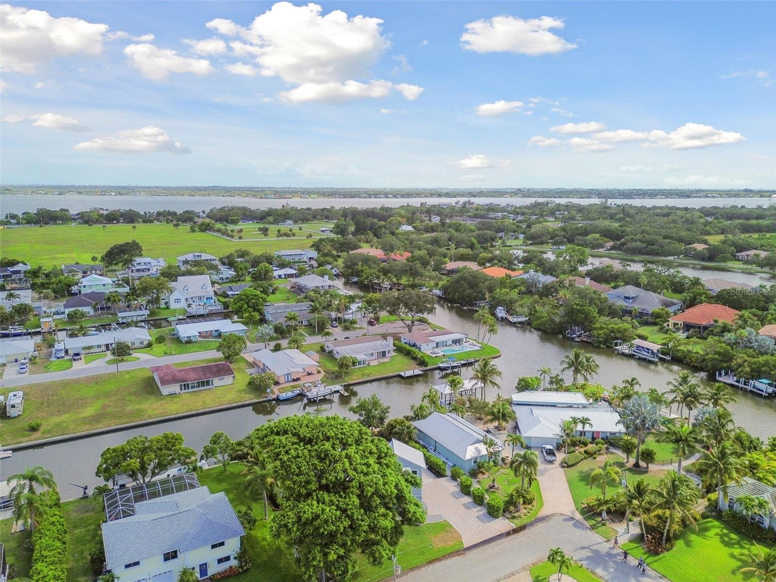 4343 POMPANO LN