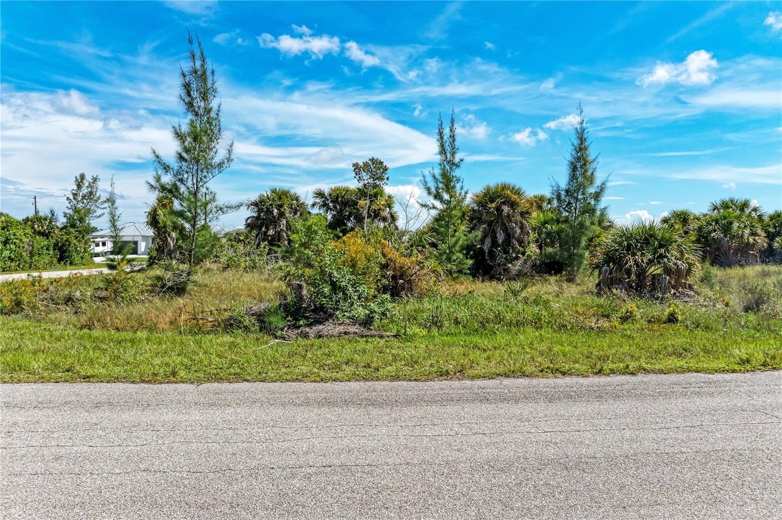 10471 POUGHKEEPSIE CIR