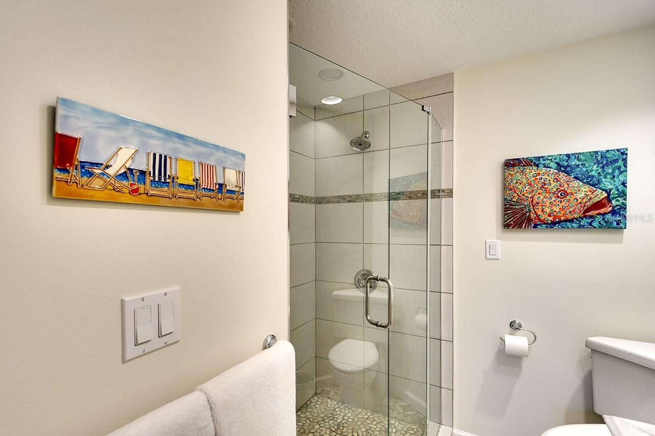 4307 GULF DR #208