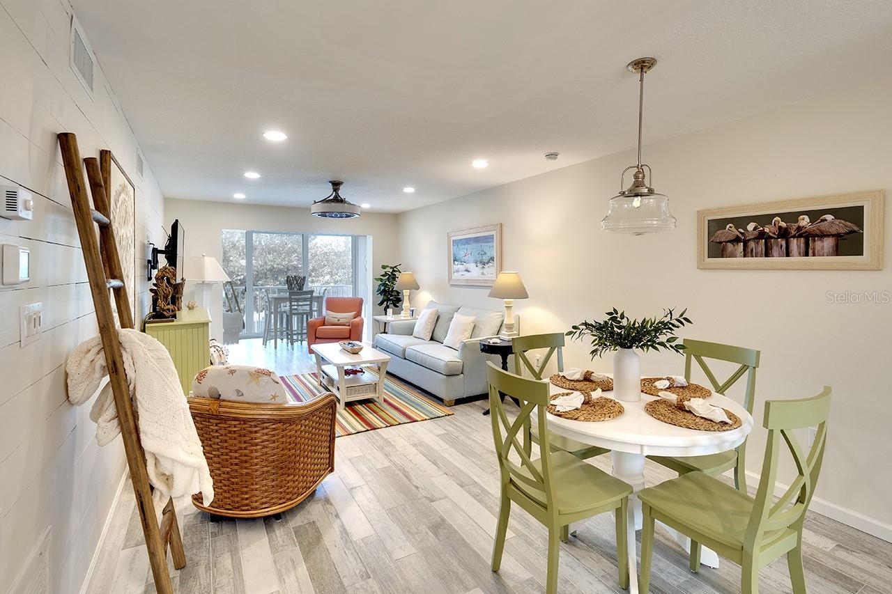 4307 GULF DR #208