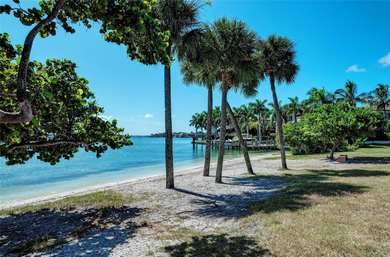 750 N TAMIAMI TRL #814