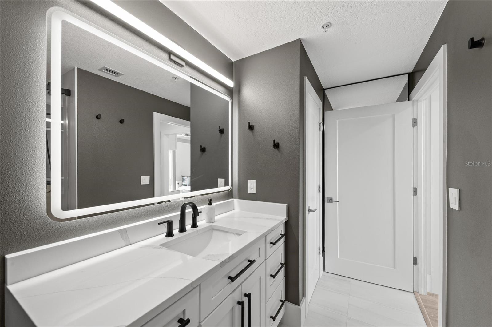750 N TAMIAMI TRL #814
