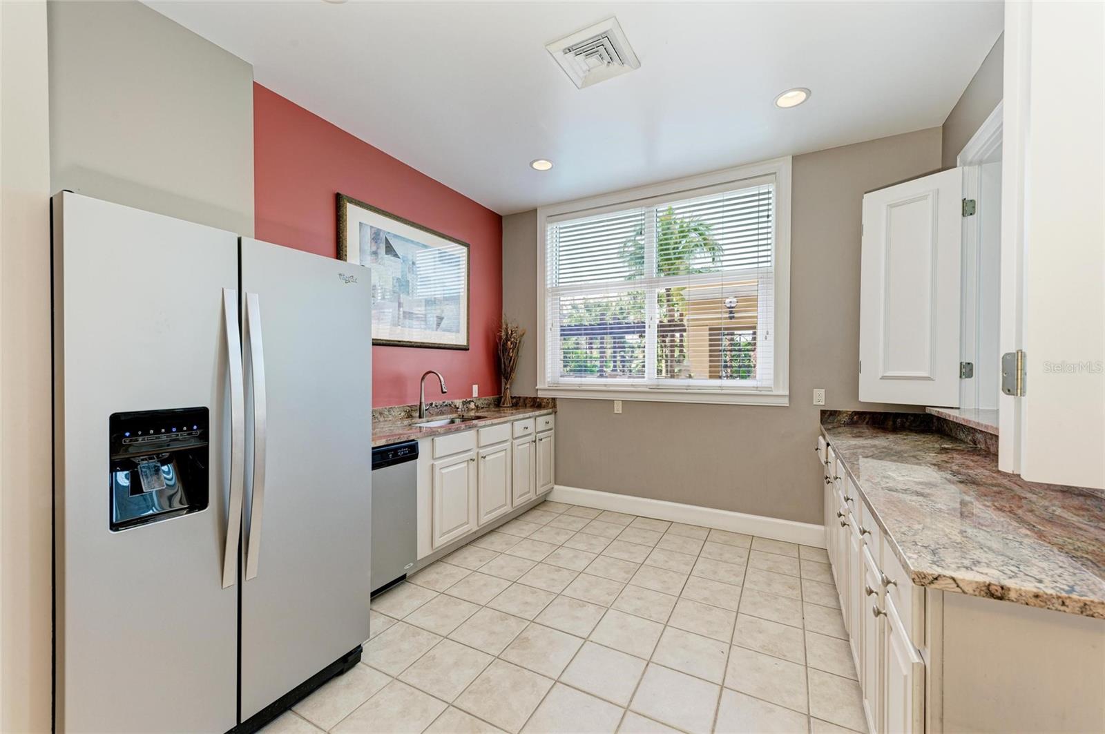 750 N TAMIAMI TRL #814