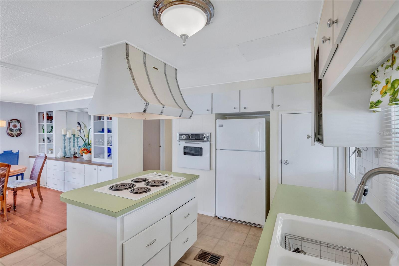 5619 BAYSHORE RD #211