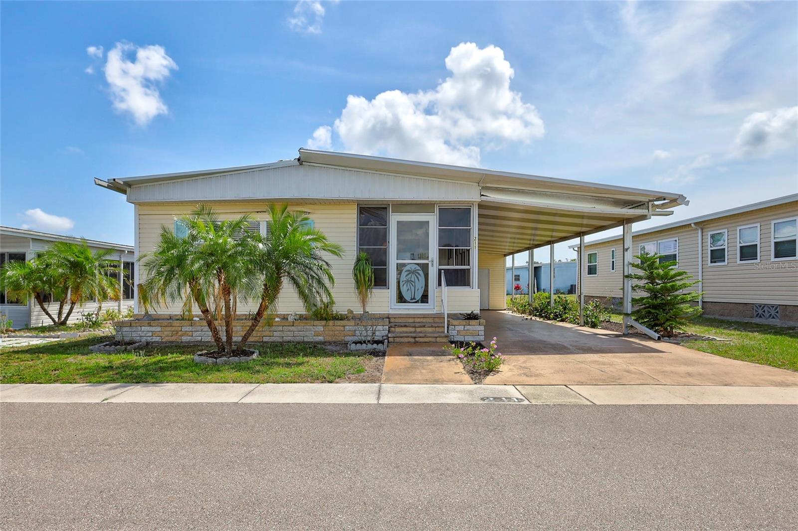 5619 BAYSHORE RD #211