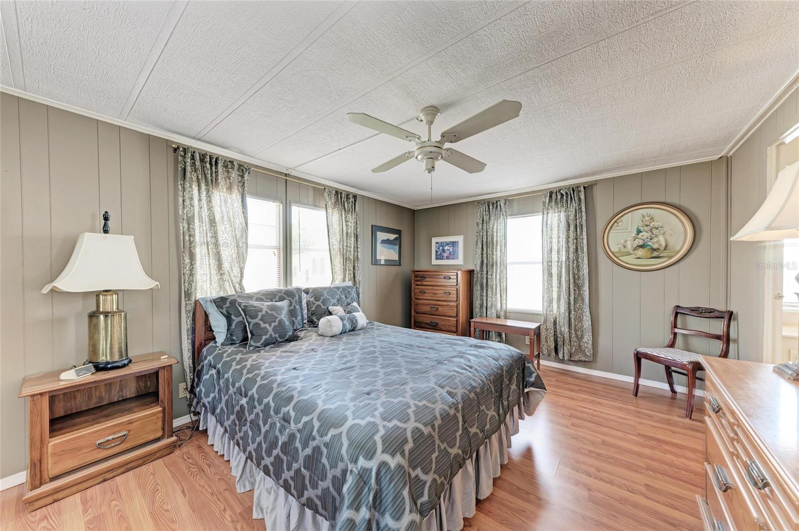 5619 BAYSHORE RD #164