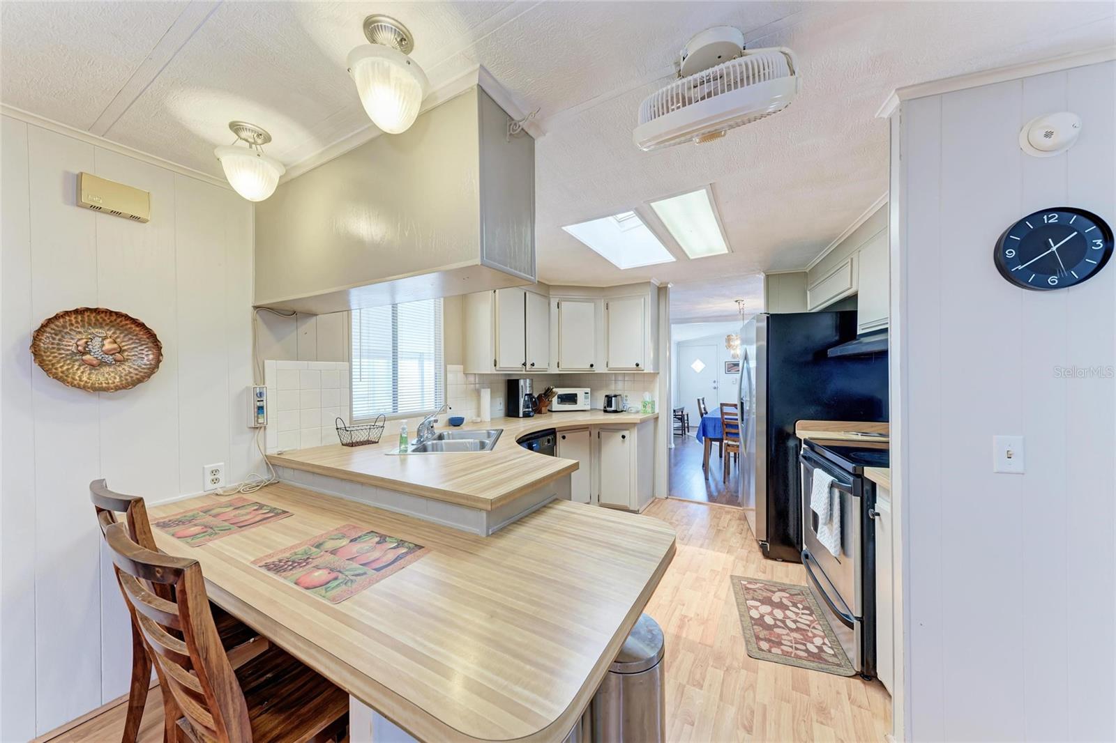 5619 BAYSHORE RD #164