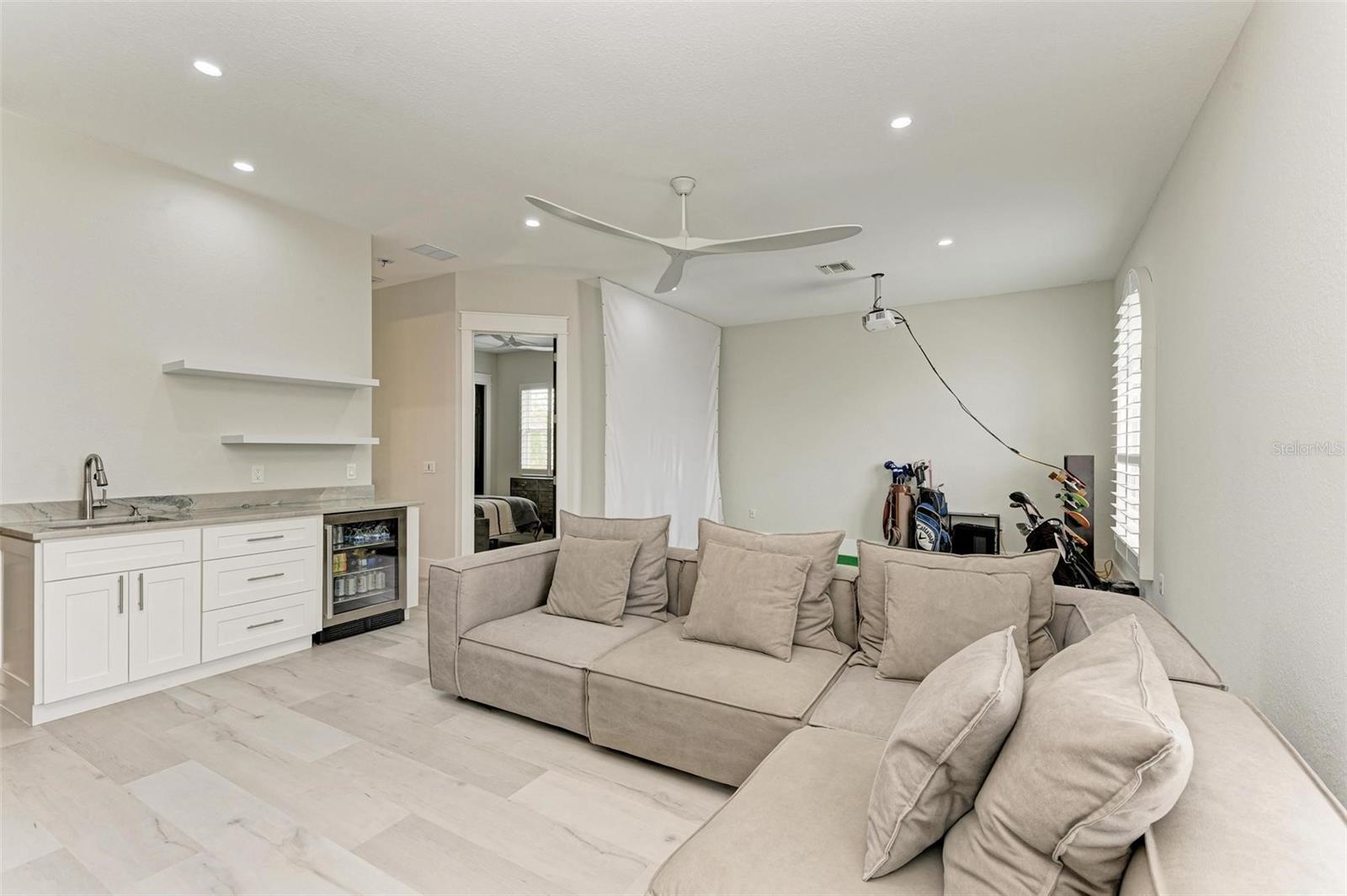 12814 DAISY PL