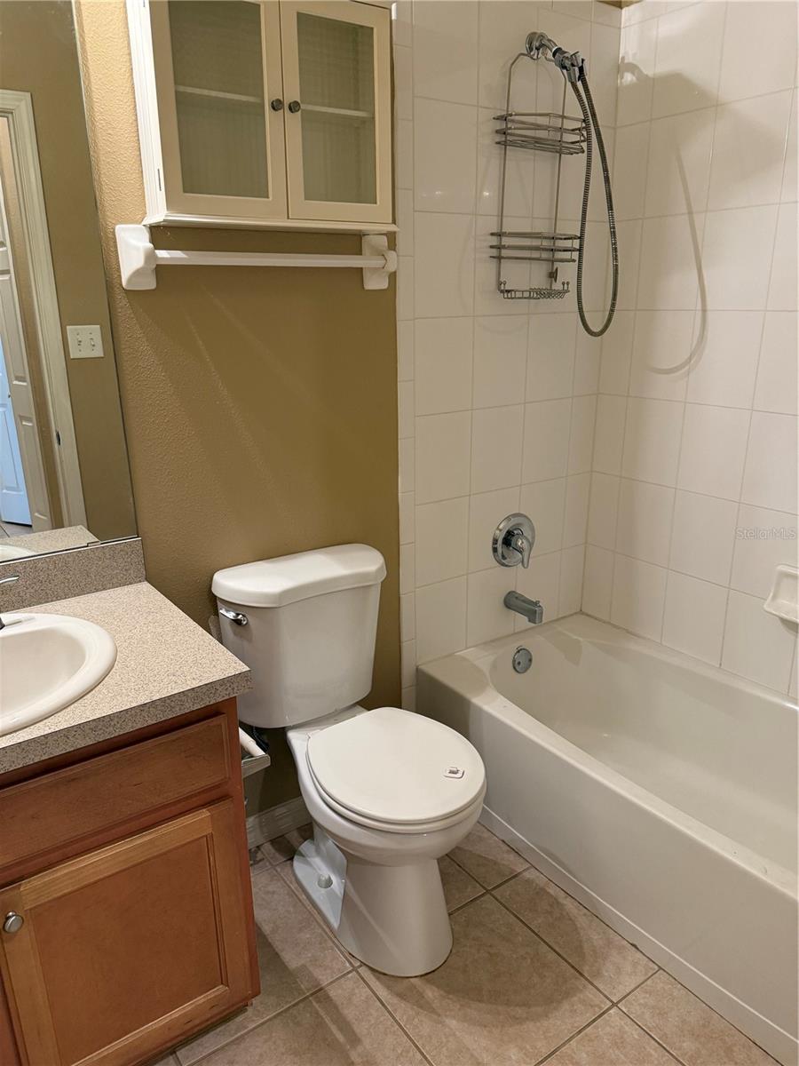 3403 PARKRIDGE CIR #20