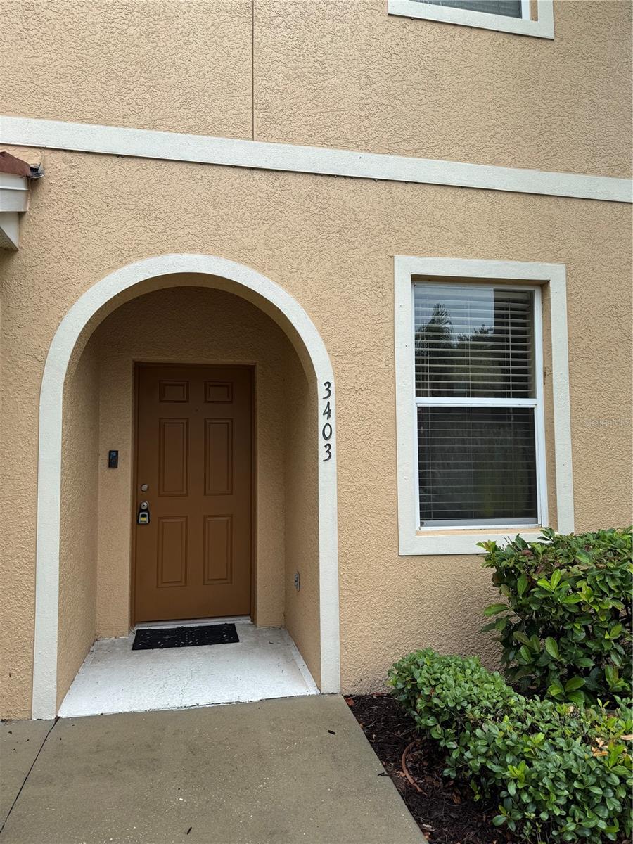 3403 PARKRIDGE CIR #20