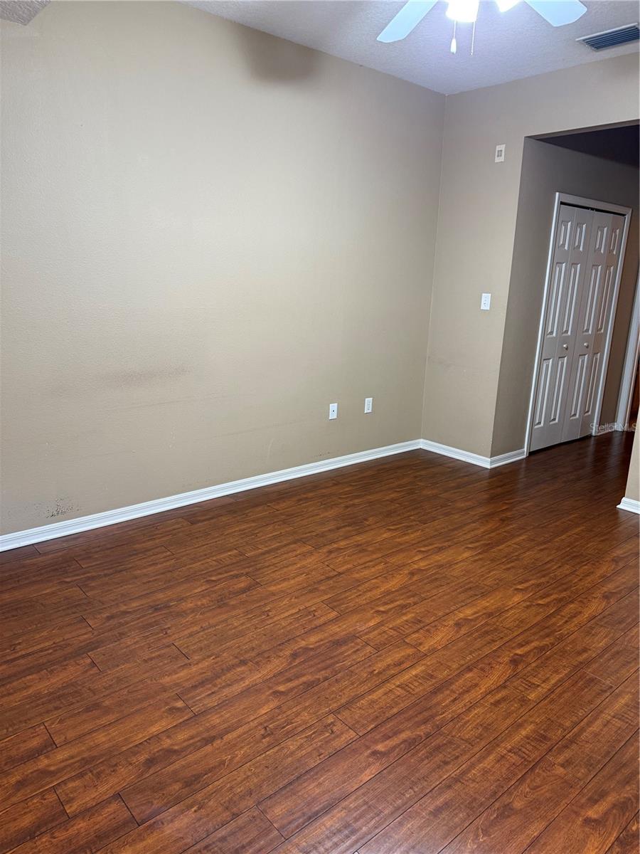 3403 PARKRIDGE CIR #20