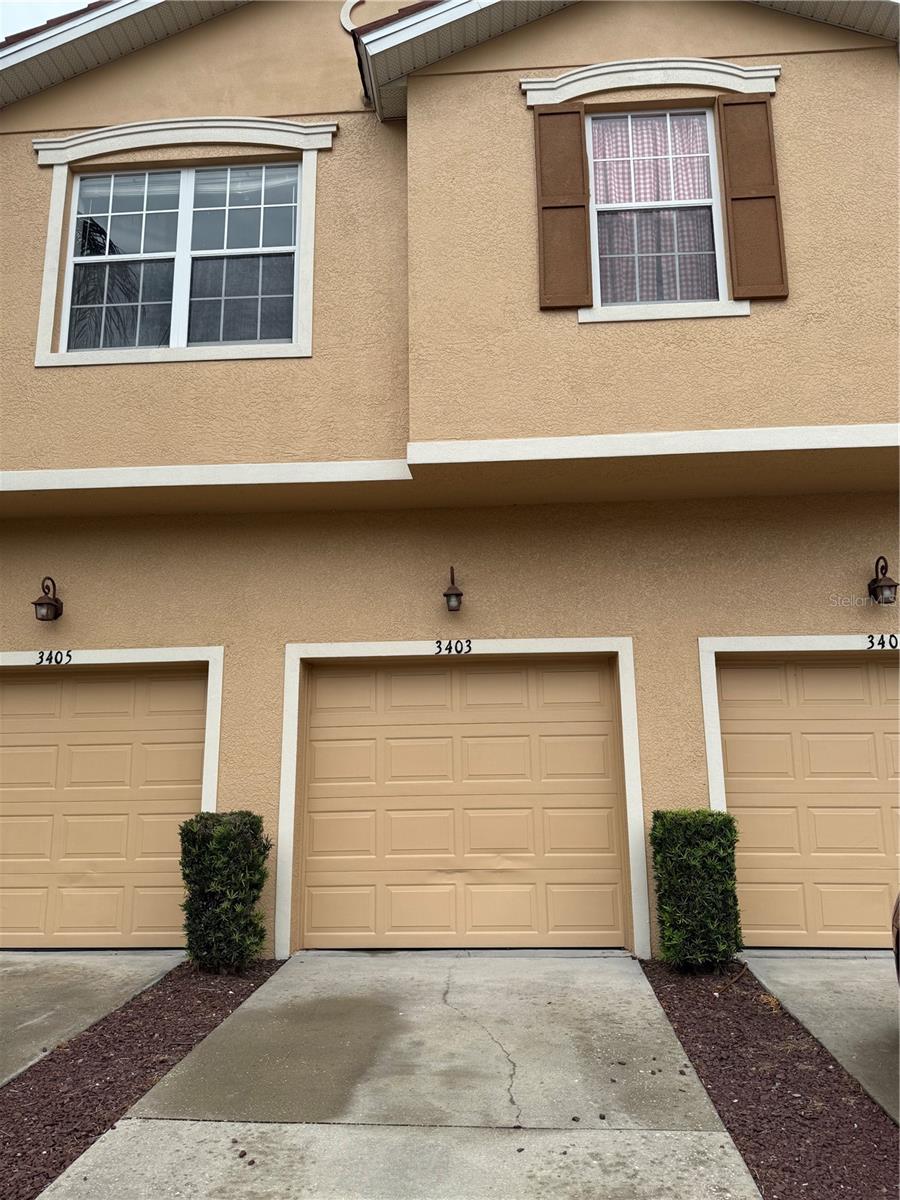 3403 PARKRIDGE CIR #20