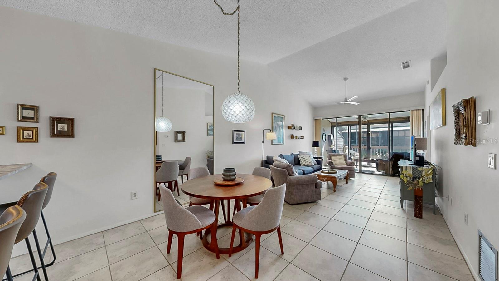 4412 WINSTON LN N #6