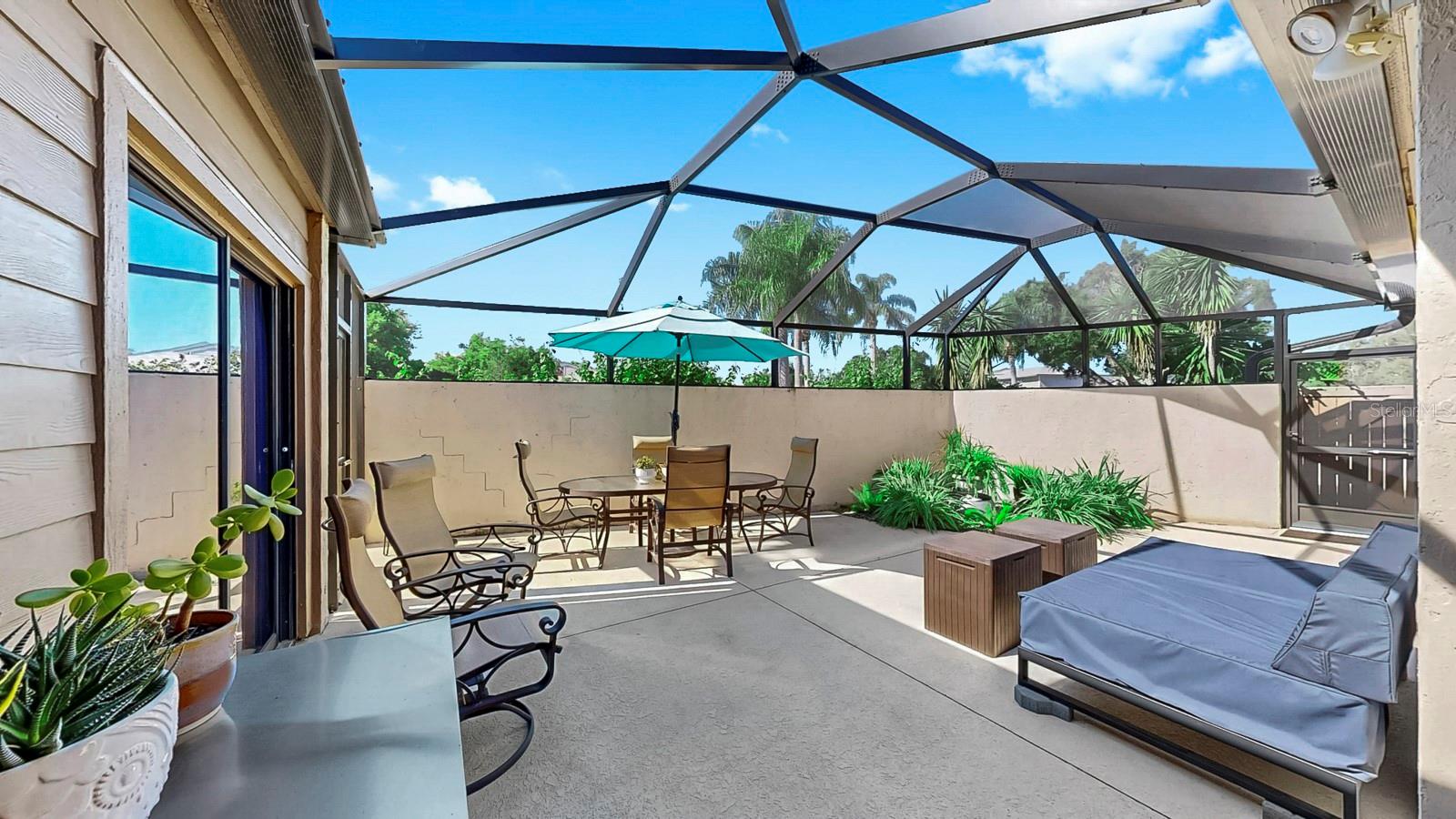 4412 WINSTON LN N #6