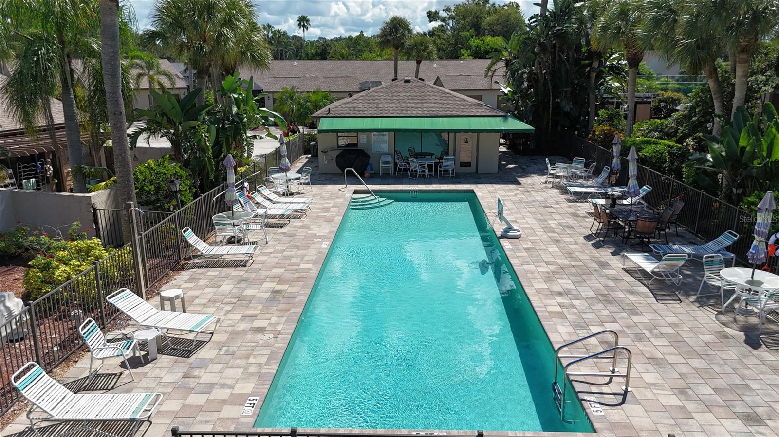 4412 WINSTON LN N #6