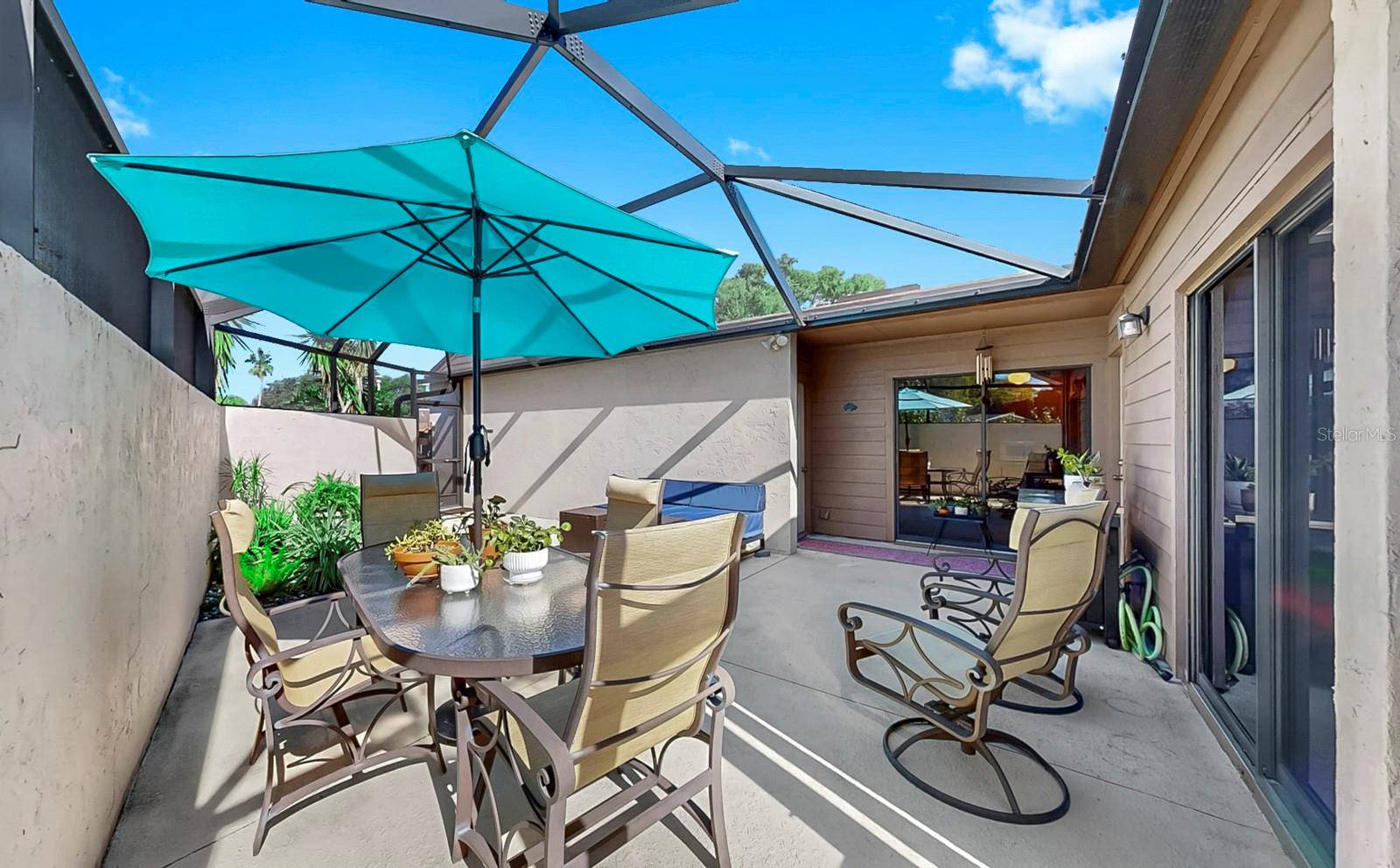 4412 WINSTON LN N #6