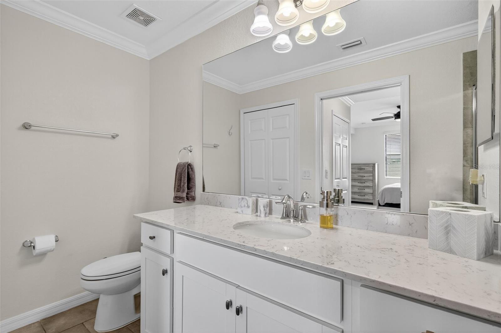 17810 GAWTHROP DR #305