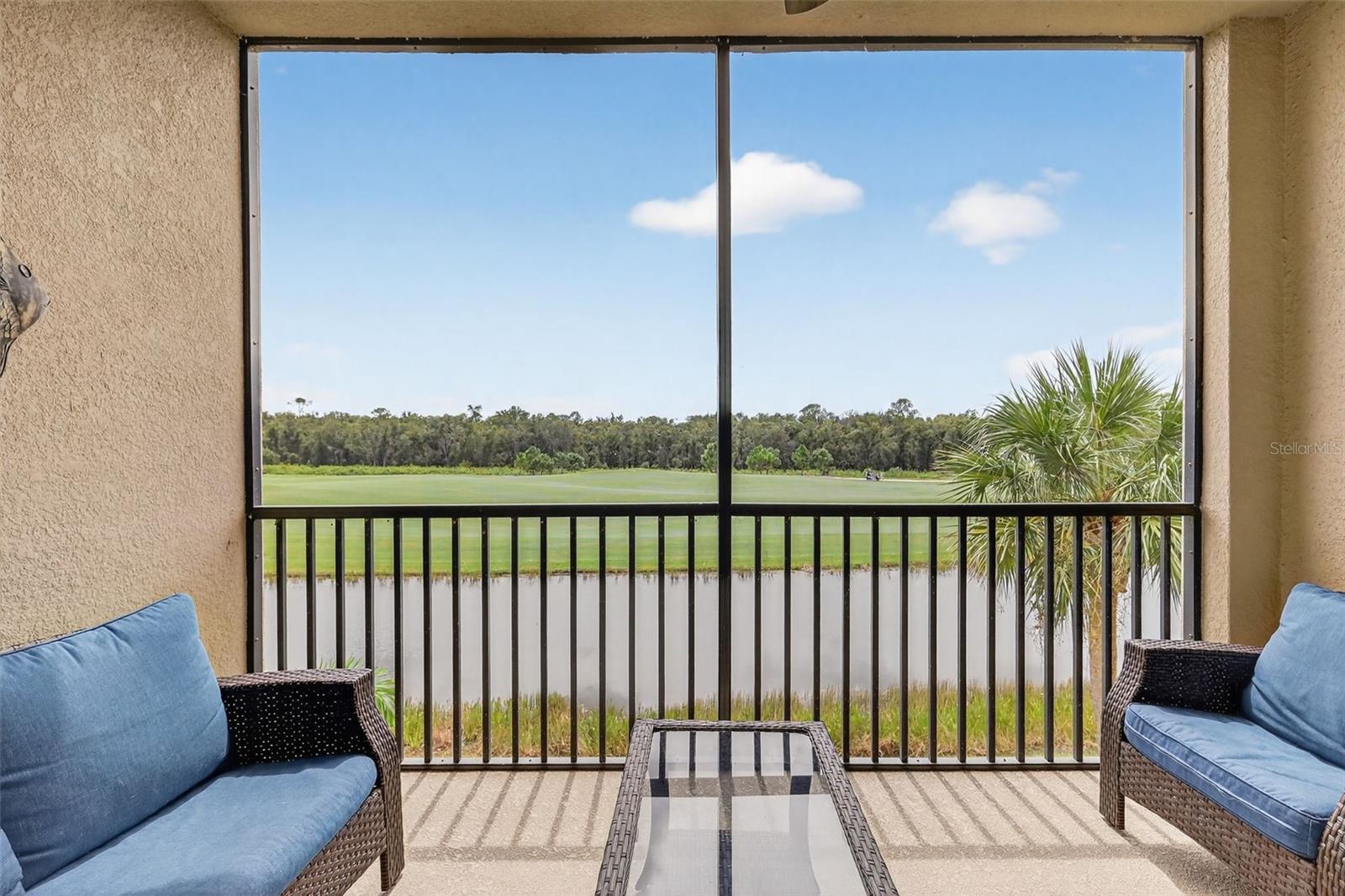 17810 GAWTHROP DR #305