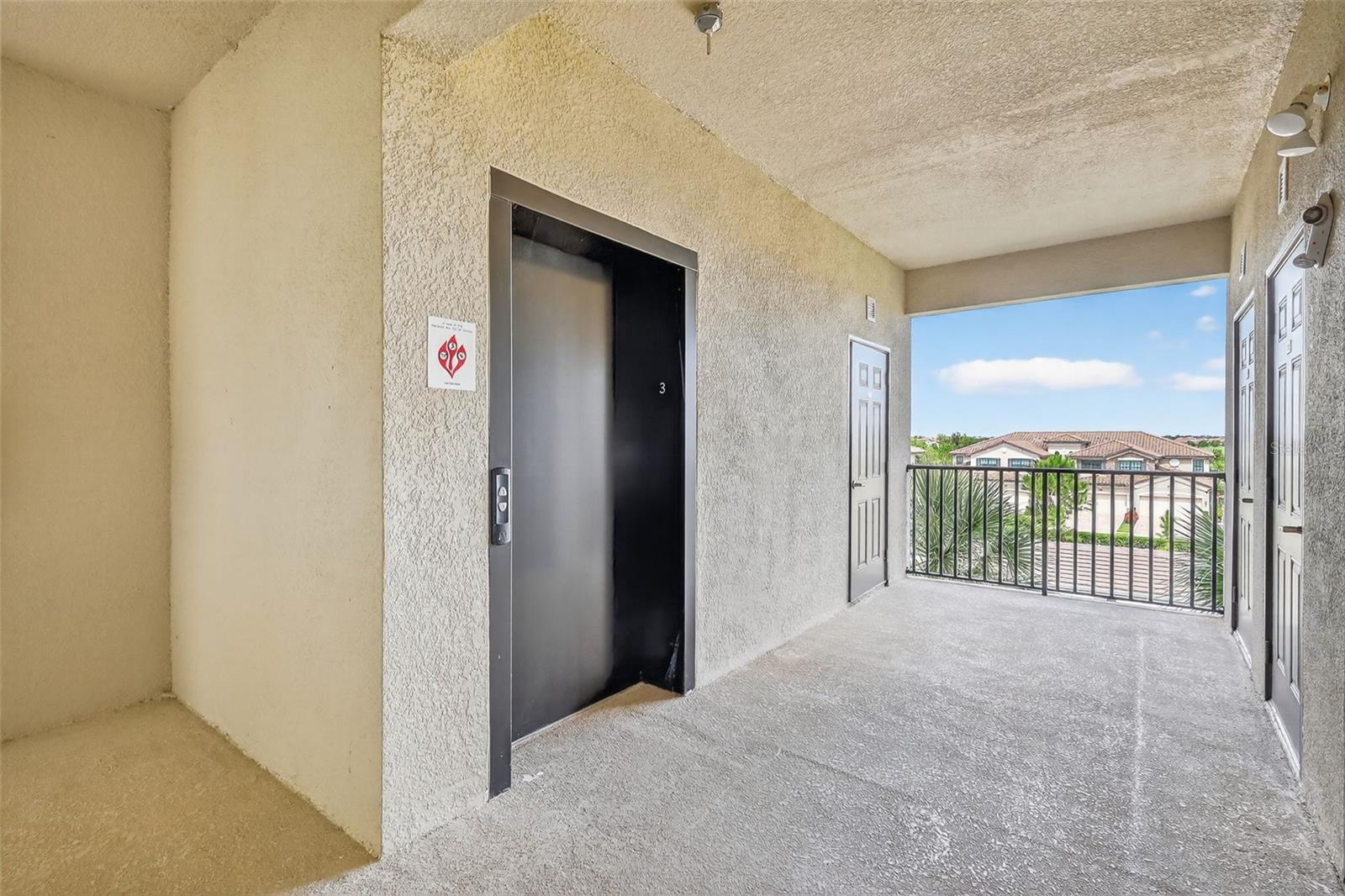 17810 GAWTHROP DR #305