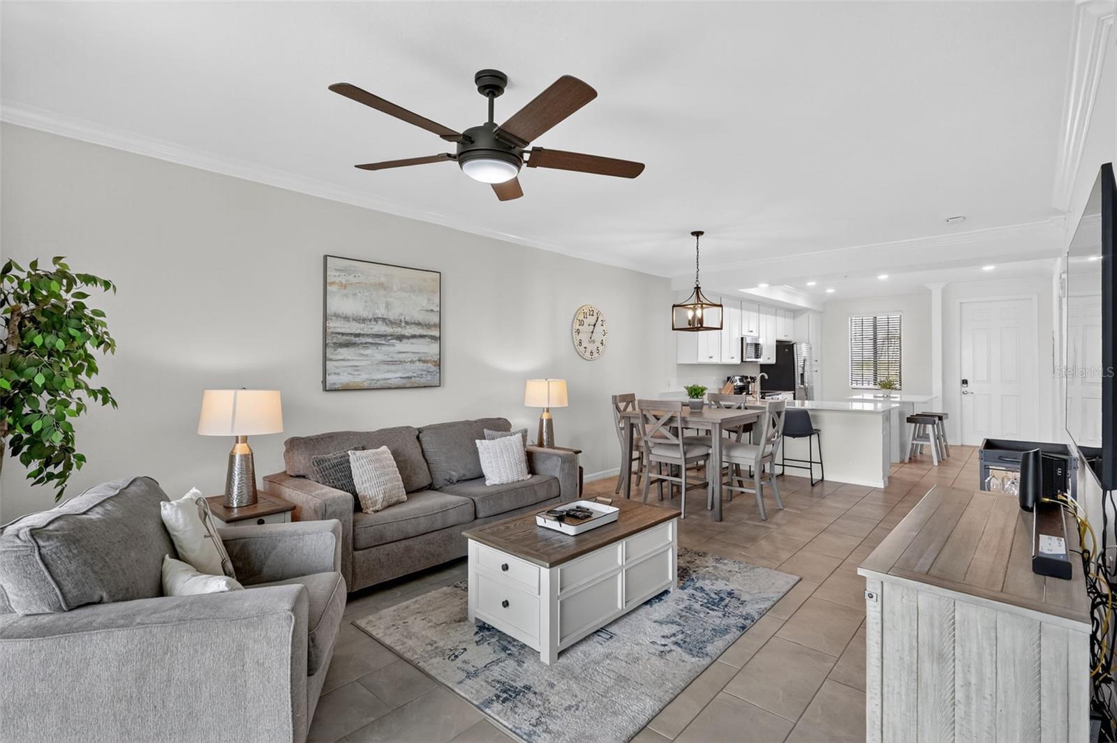 17810 GAWTHROP DR #305