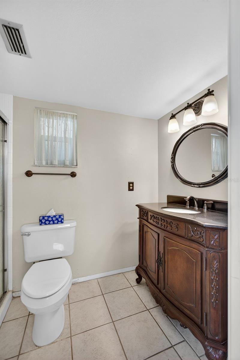 6816 10TH AVE W