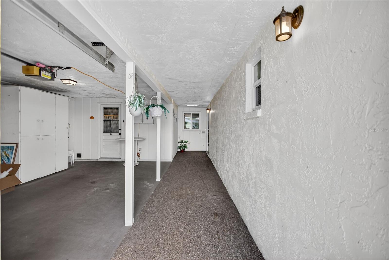 6816 10TH AVE W