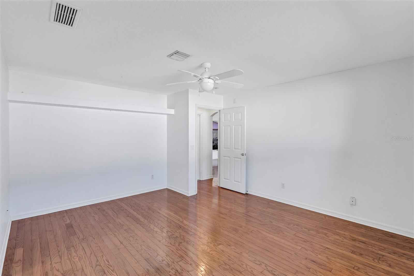 682 ROANOKE RD
