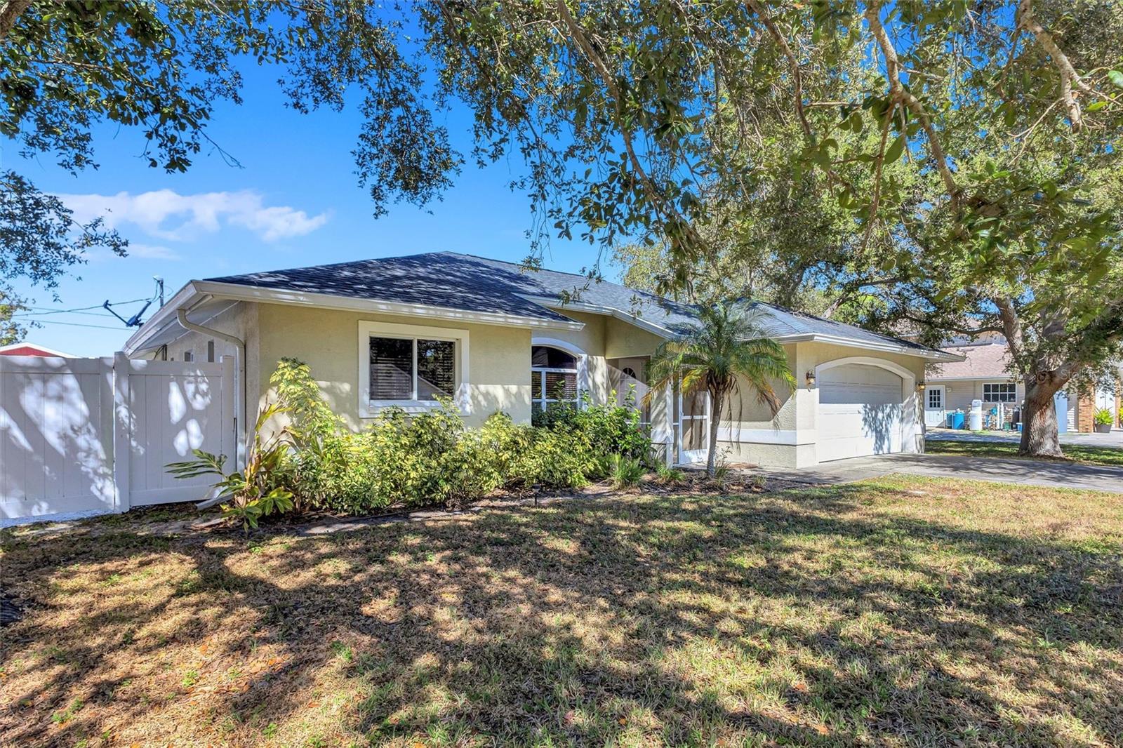 682 ROANOKE RD