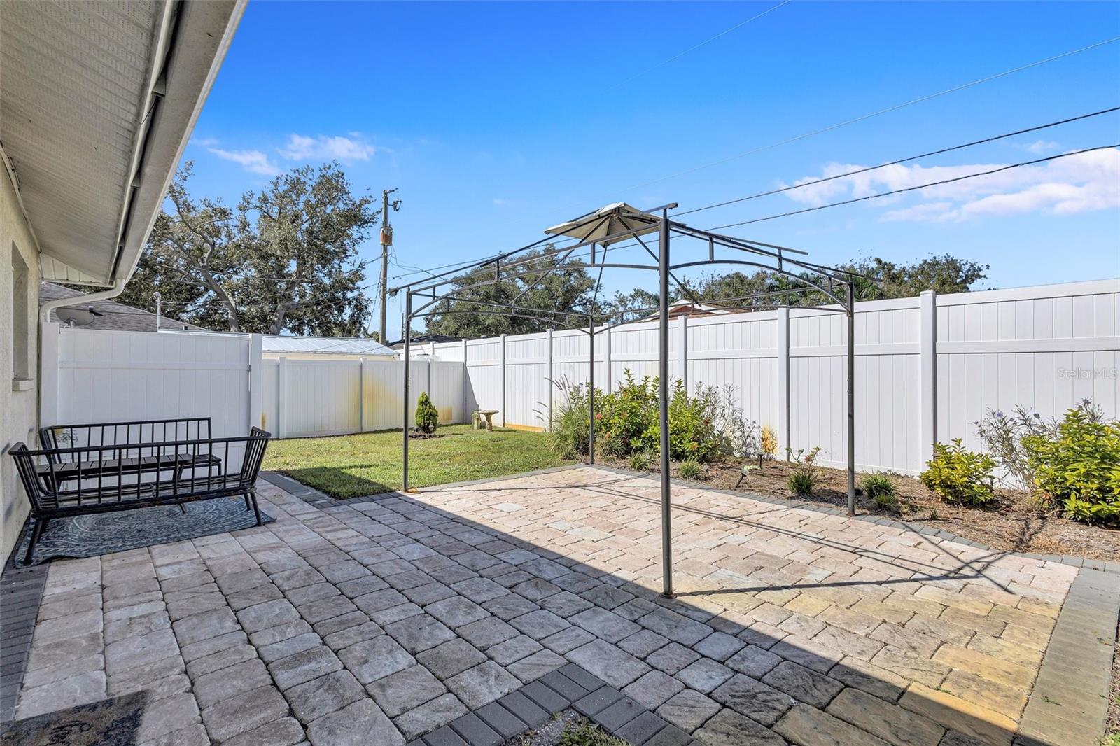 682 ROANOKE RD