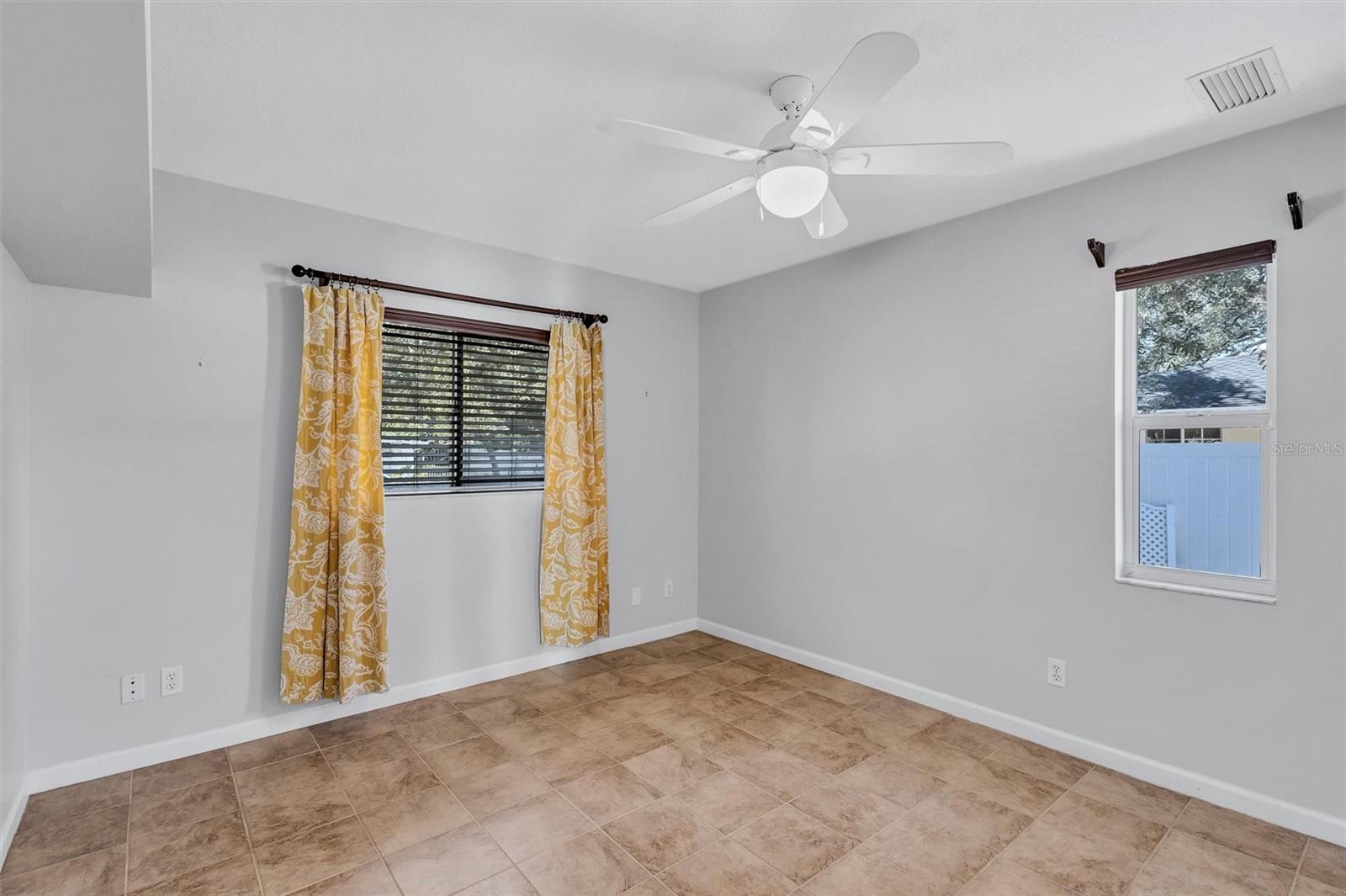 682 ROANOKE RD