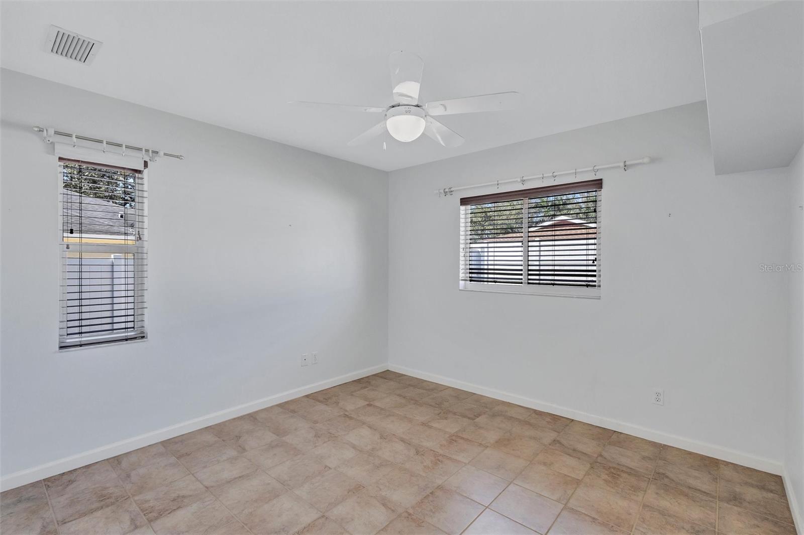682 ROANOKE RD