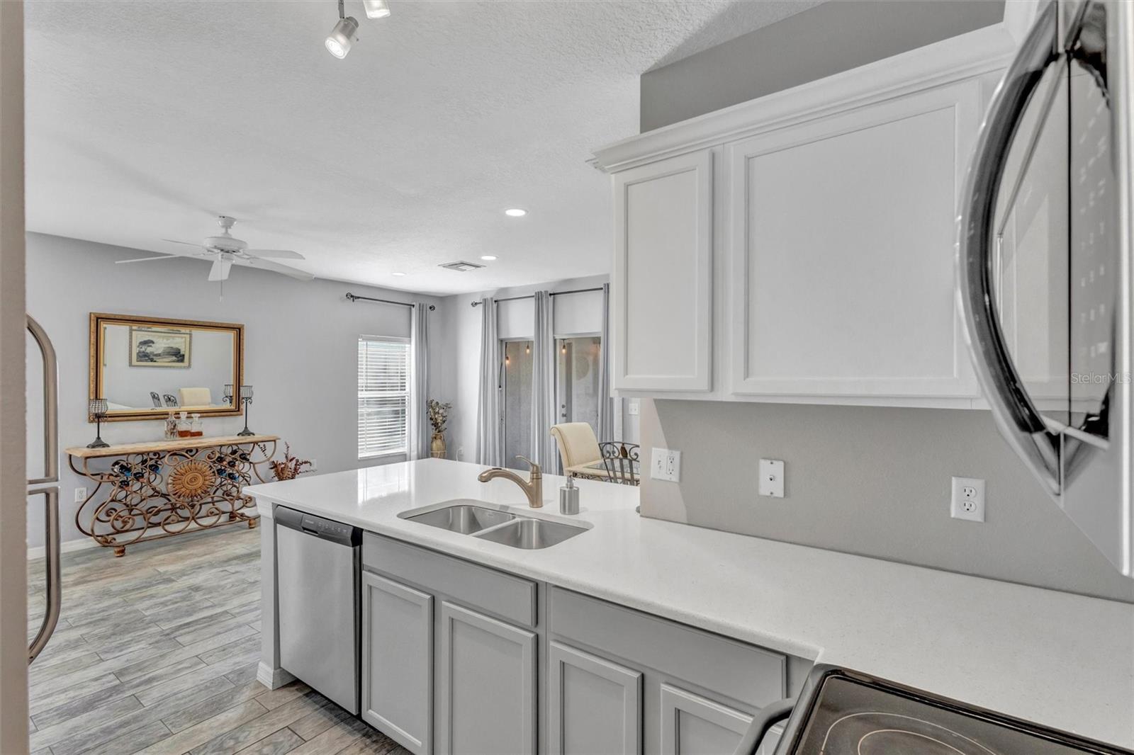 14925 SKIP JACK LOOP