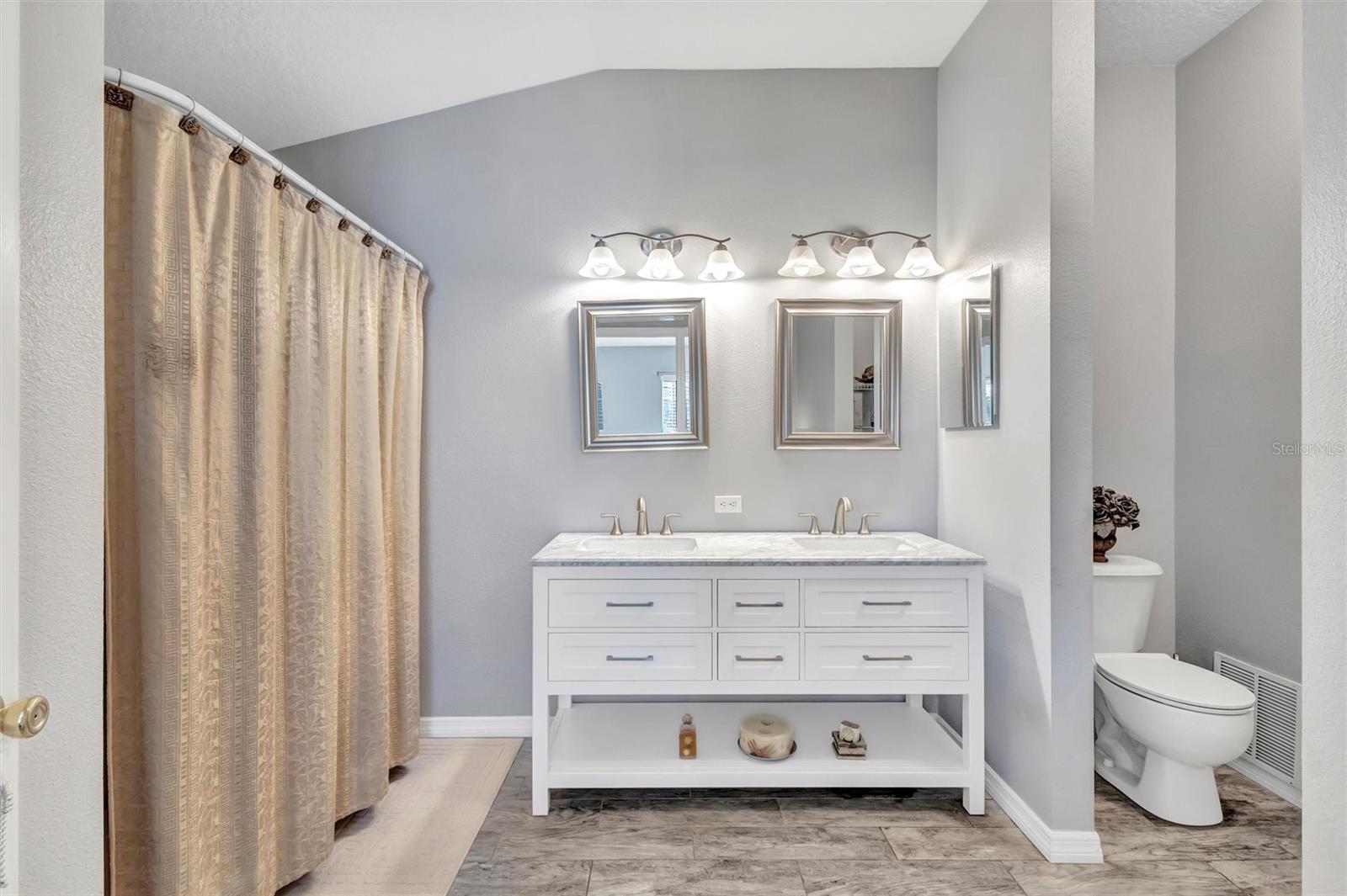 14925 SKIP JACK LOOP