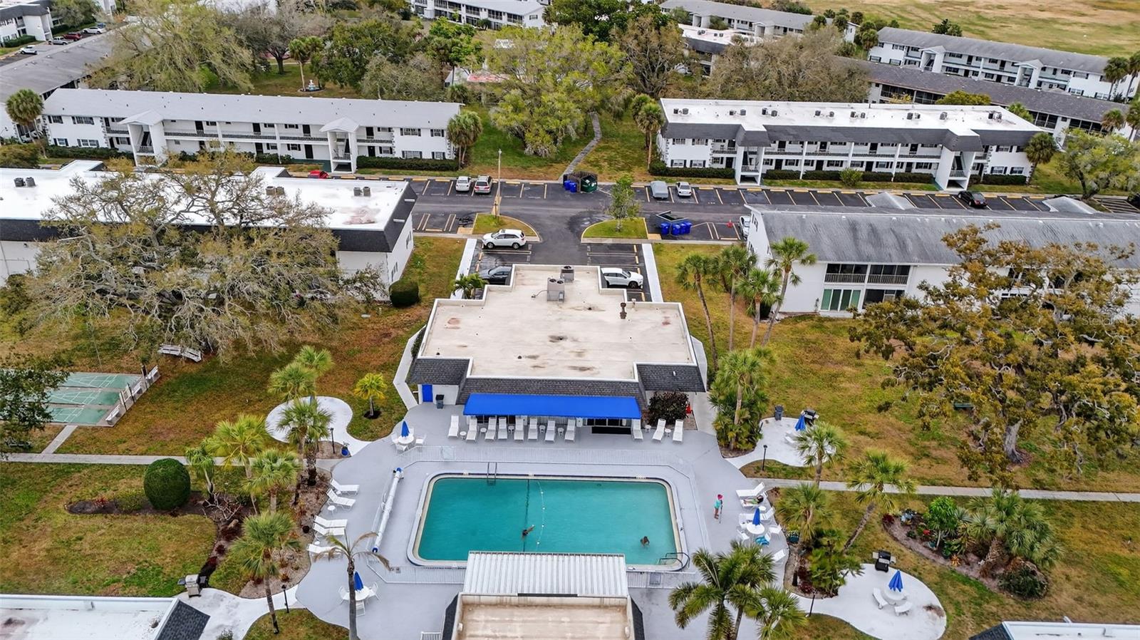 102 46TH AVENUE TER W #402