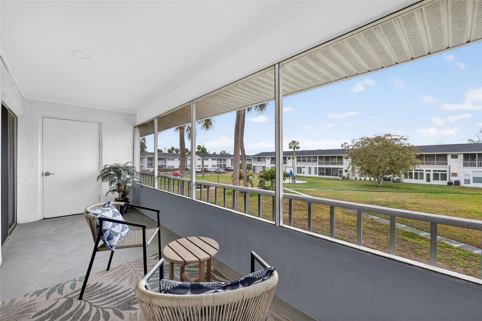 102 46TH AVENUE TER W #402