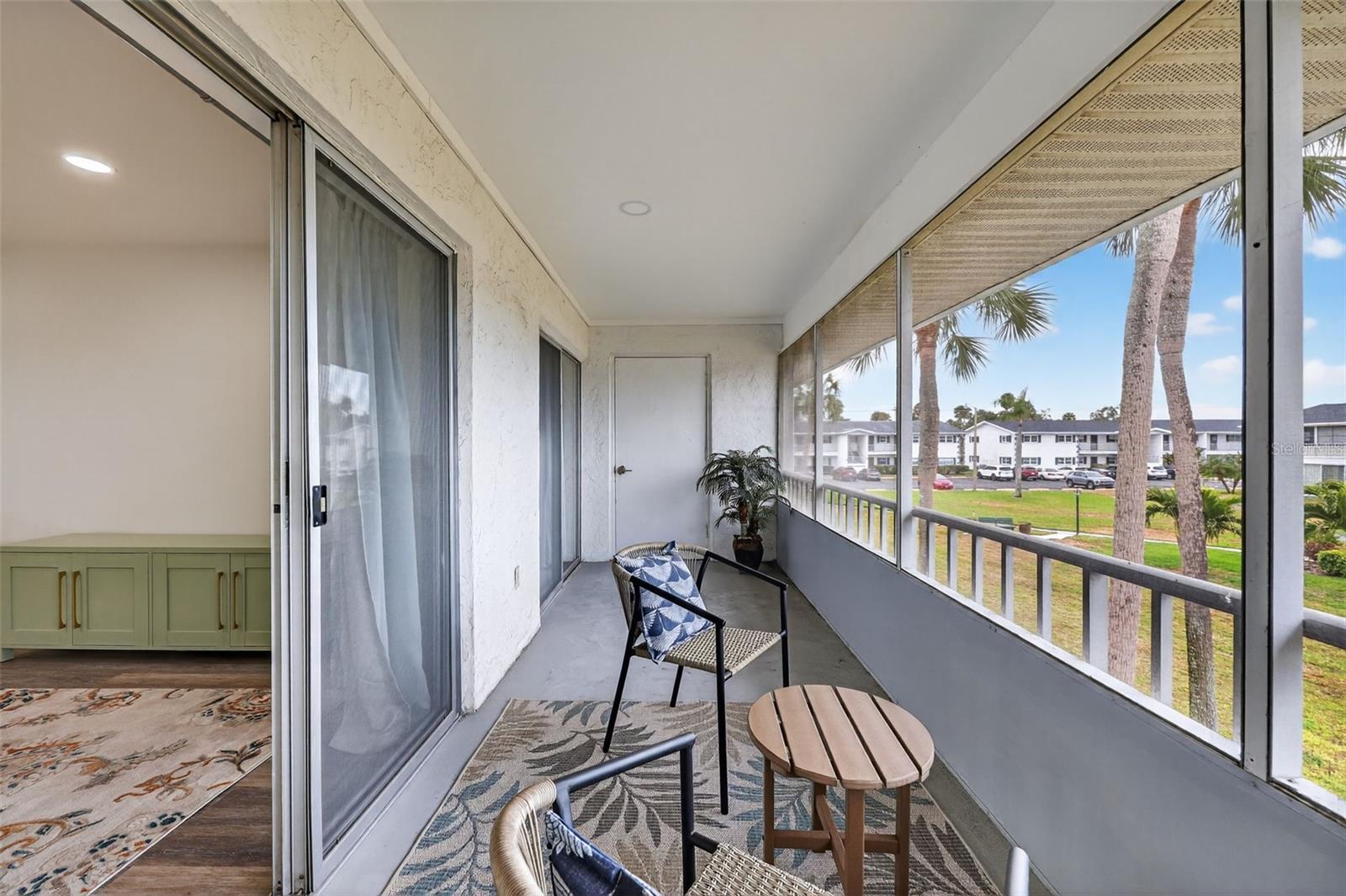 102 46TH AVENUE TER W #402