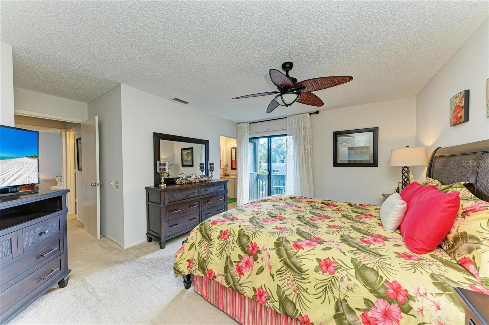 110 WOODLAND PL #110